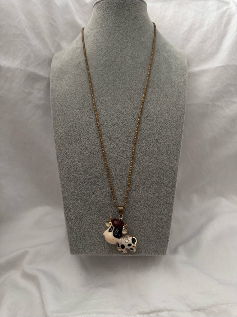 Betsey Johnson Whimsical Enamel Cow Pendant Necklace Rhinestone Gold Tone